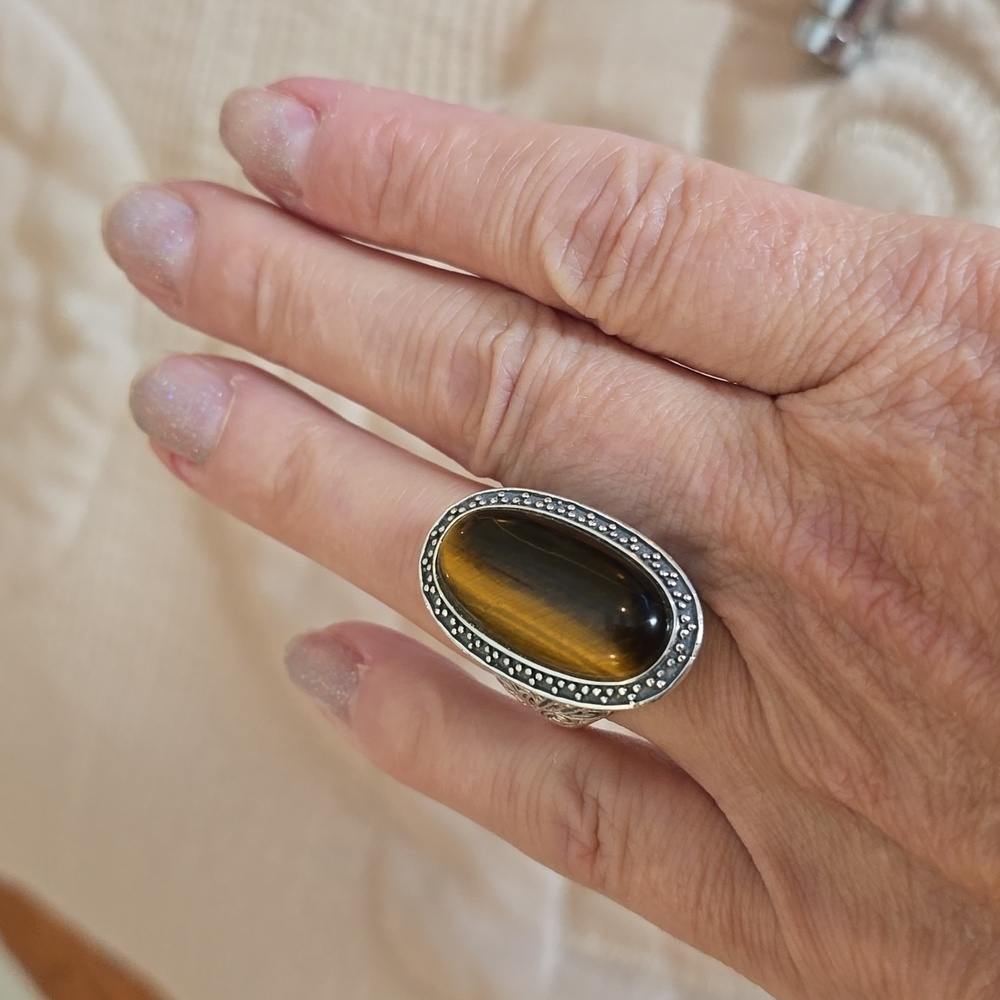 Statement Sterling Oval Tiger's Eye Ring - Picture 6 of 9
